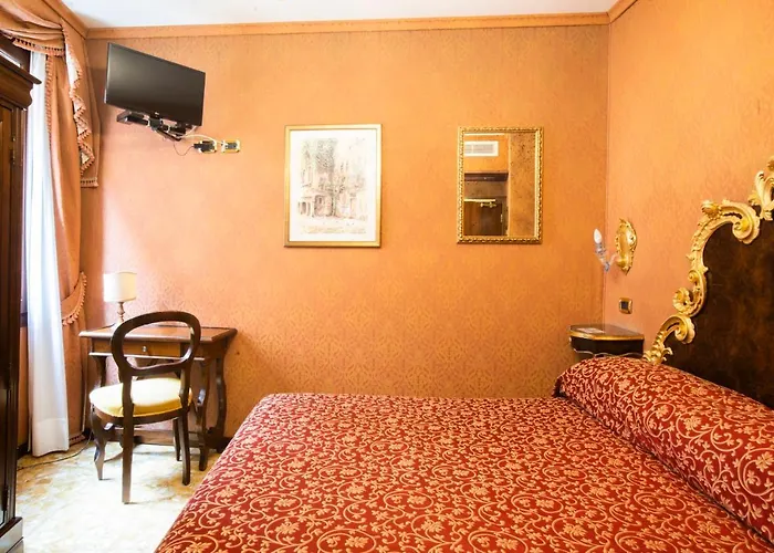 ホテル アテネオ 3*