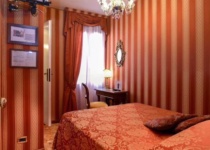 Hotel Ateneo 3*