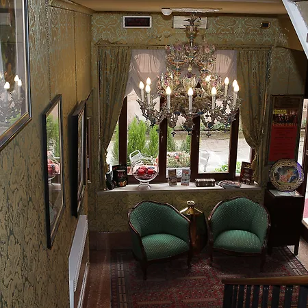 雅特尼奥酒店 酒店 3*