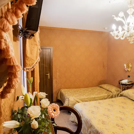 雅特尼奥酒店 3*